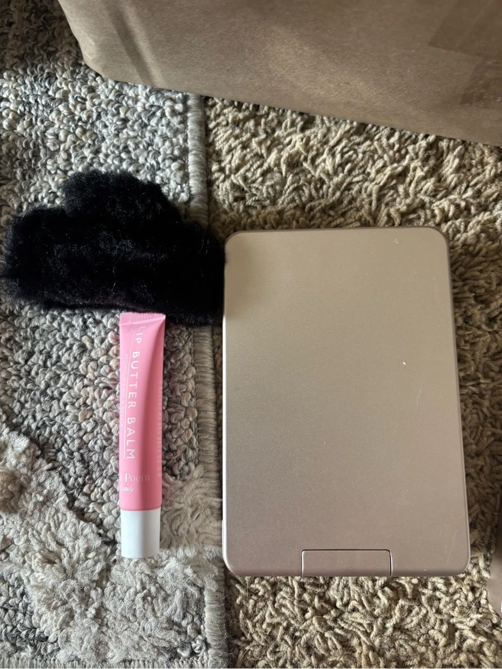 Make up  brushes hair clip lip balm